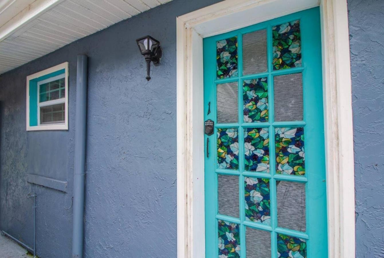 Holiday home Private 2Br Pet-Friendly & Perfect For Groups! *