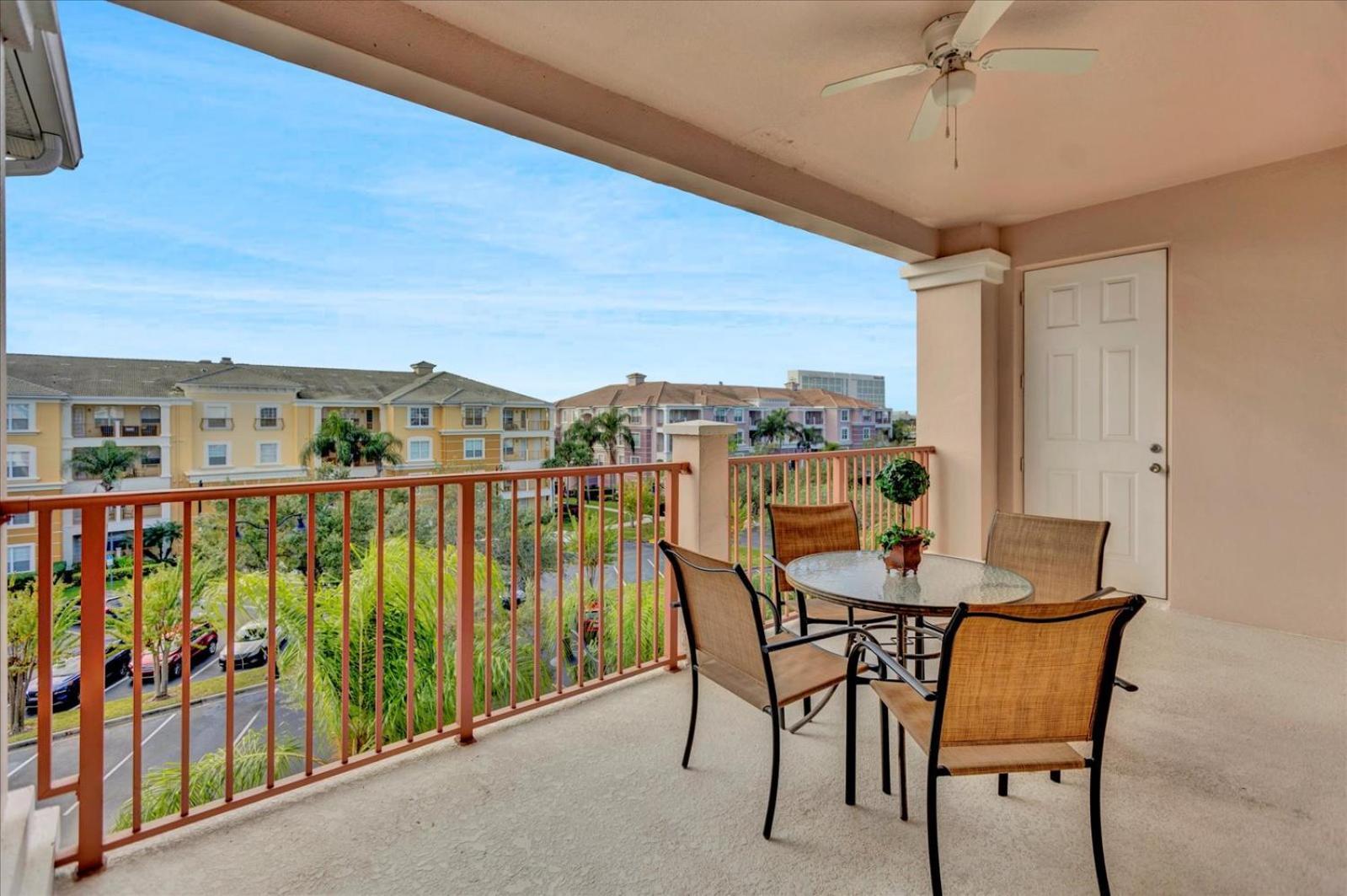 Dream 405 At Vista Cay Apartment