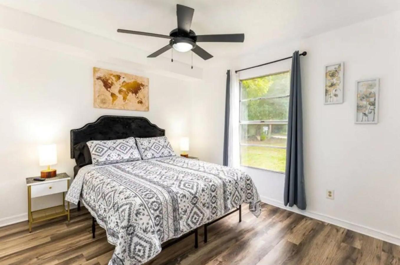 Work-Ready 2Br Wifi, Pool & Near Disney! Holiday home *