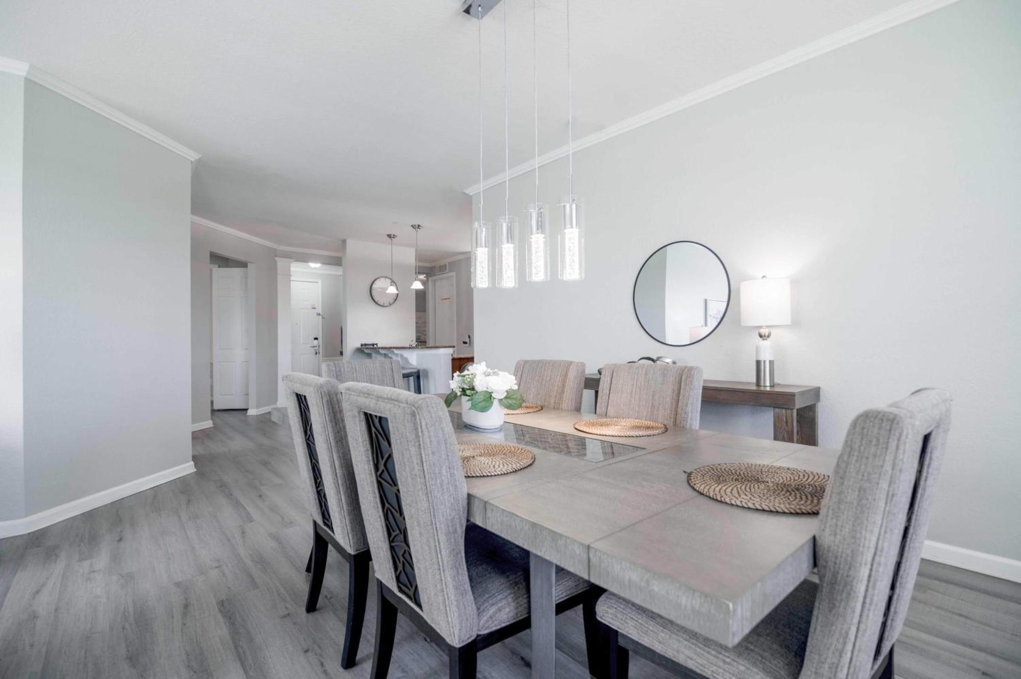 Fabulous Vista Cay Lakeview Elysium Near Theme Parks And Walk To The Convention Center Apartment *
