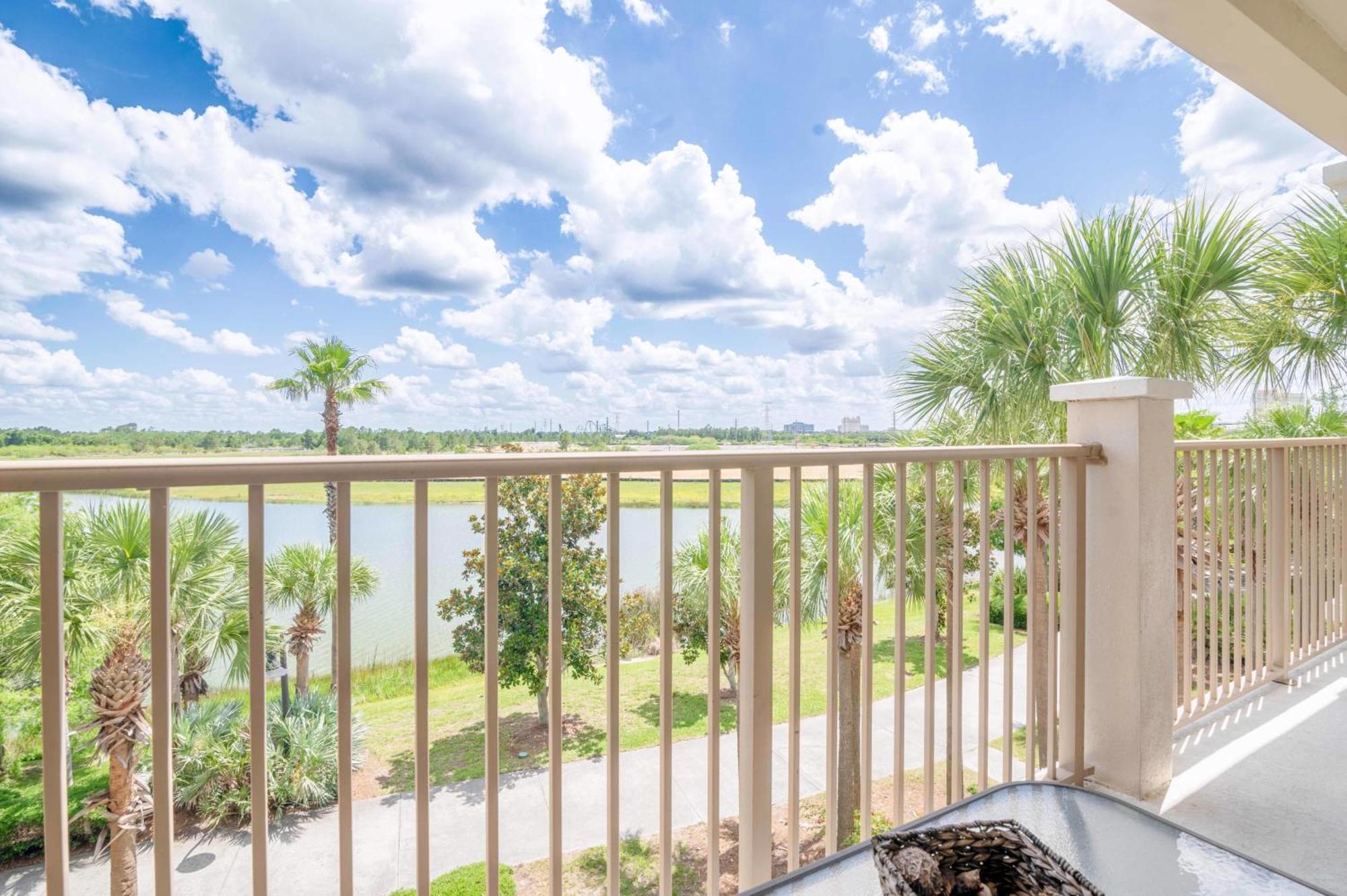 Apartment Fabulous Vista Cay Lakeview Elysium Near Theme Parks And Walk To The Convention Center Orlando
