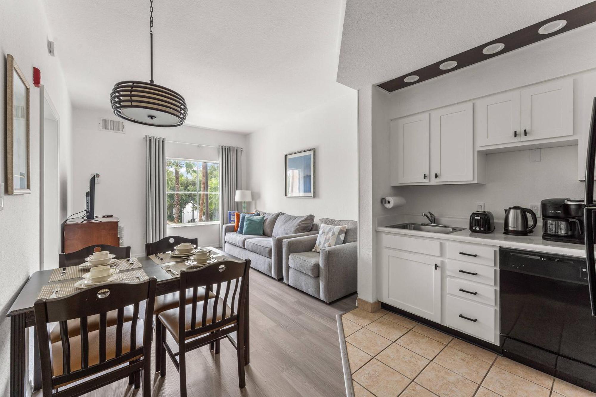 Apartment 1br Free Shuttle To Parks Hs305 *