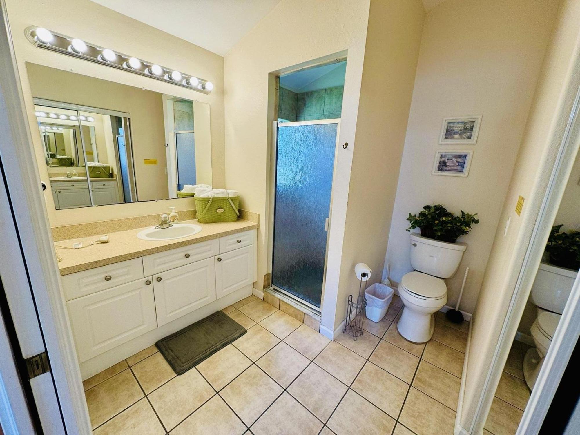 Holiday home 4-3 Vacation With Private Pool Located At Formosa Gardens!! Orlando
