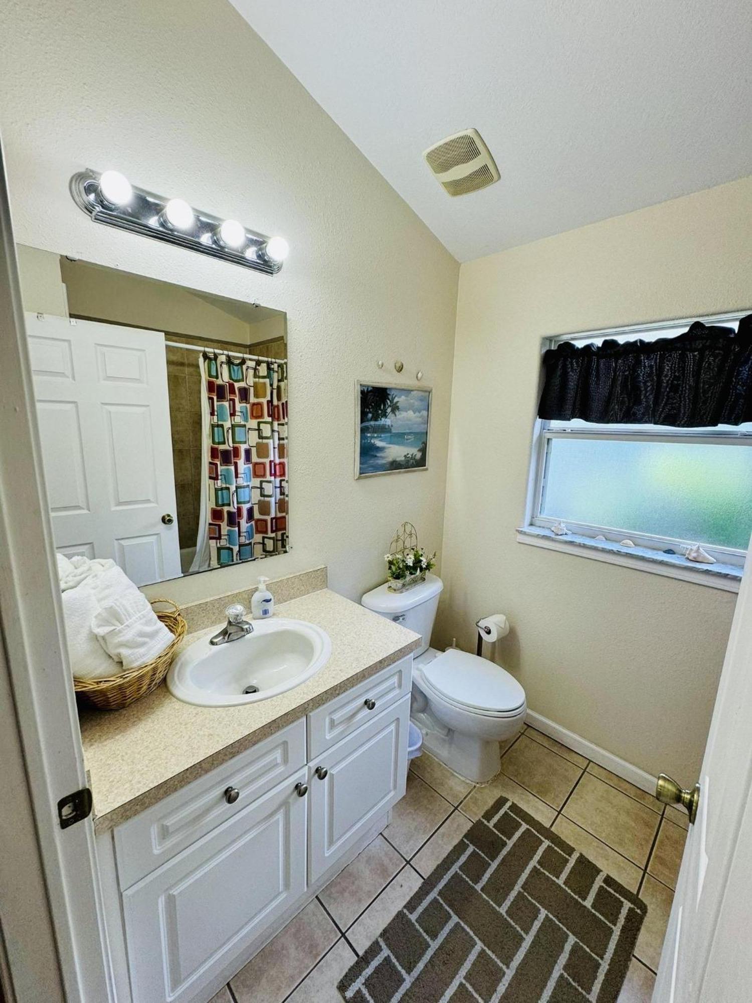4-3 Vacation With Private Pool Located At Formosa Gardens!! *