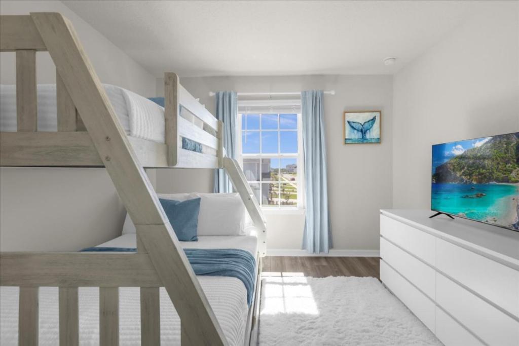 5 Bedrooms- 4 Bathrooms- Windsor Cay 1265 Er Holiday home *