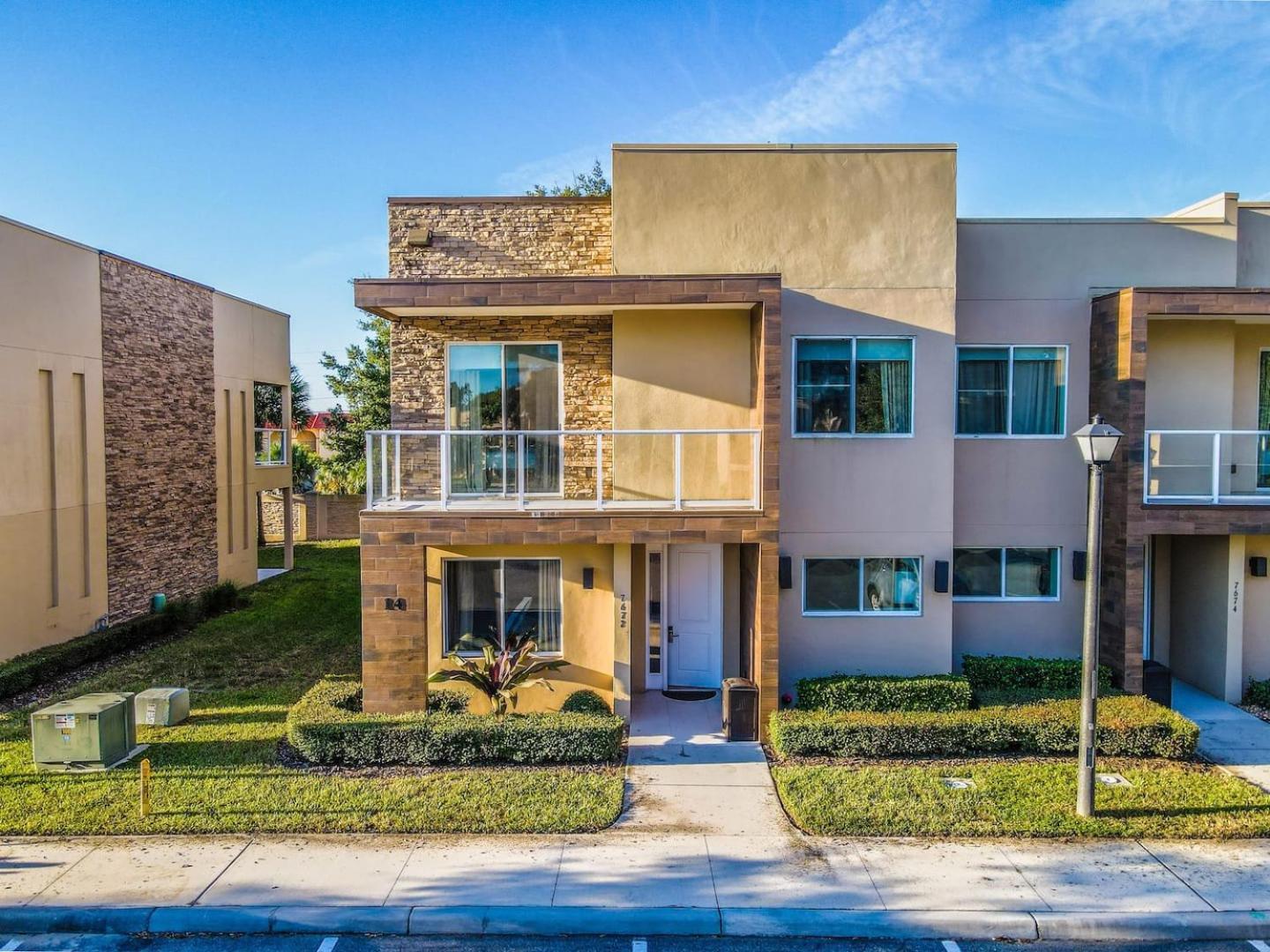 4Br Disney Fun! Gym Playroom Galore! * Orlando