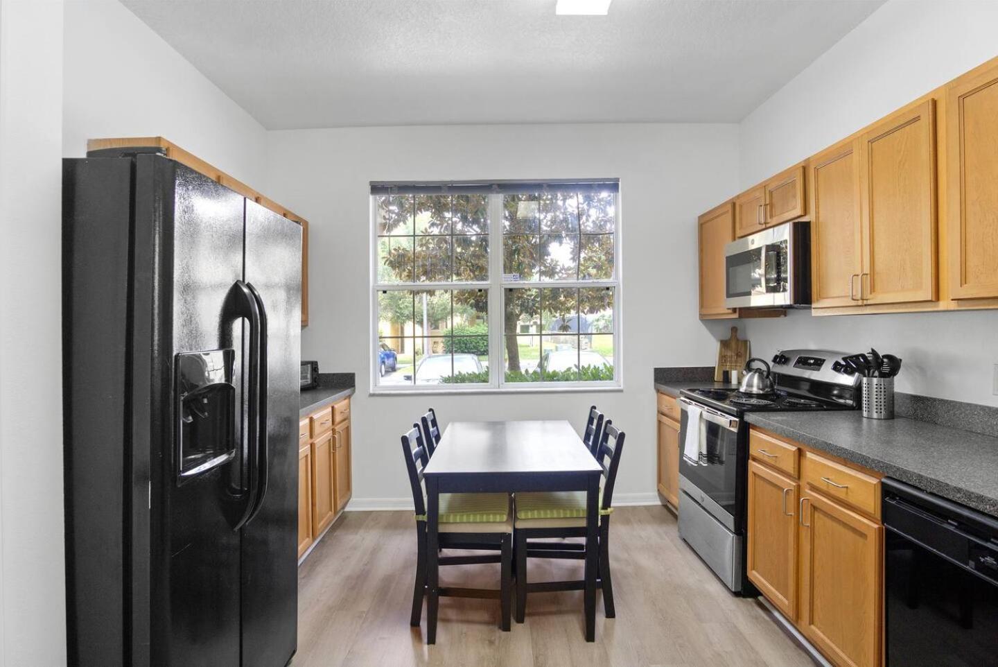 20 Min To Disney! Pets Welcome Wifi! Holiday home