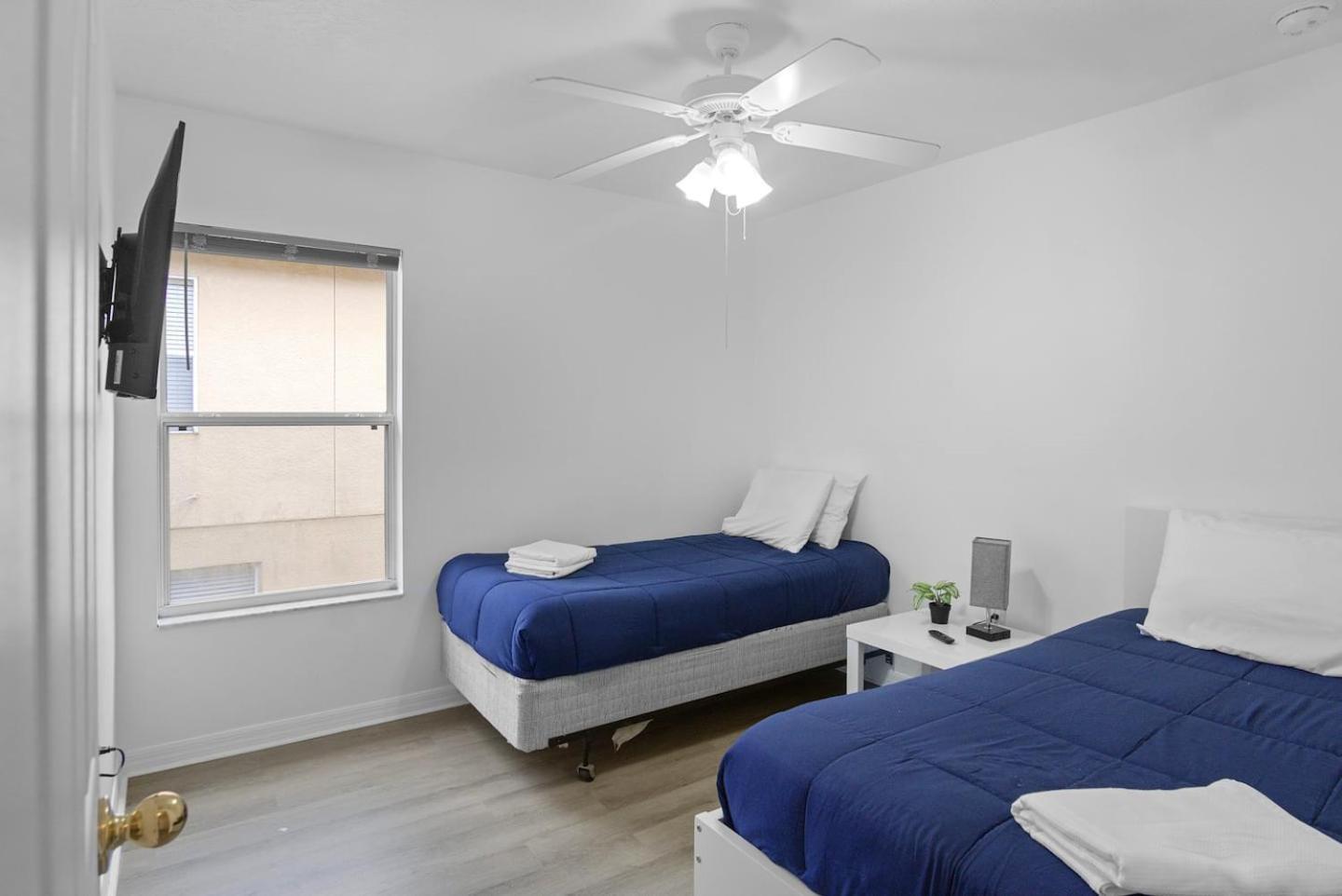 Holiday home 20 Min To Disney! Pets Welcome Wifi! *