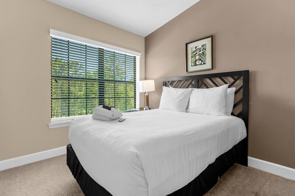 Vibrant 4br Family Townhome 1 Mile From World And Springs Holiday home *