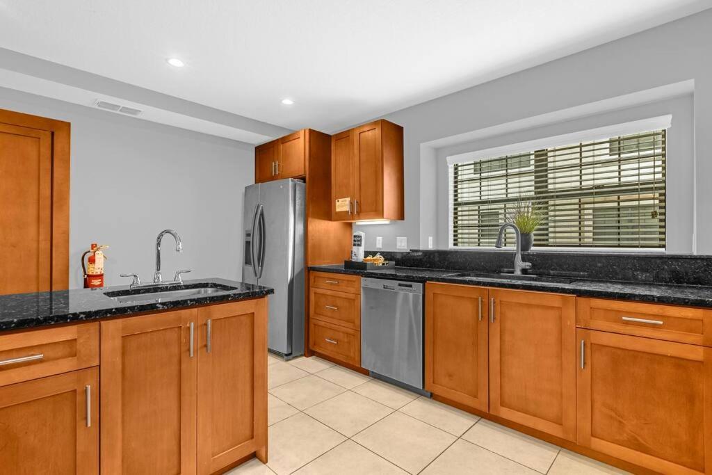 Cozy 4br Family Townhouse In Wonderful Area Holiday home