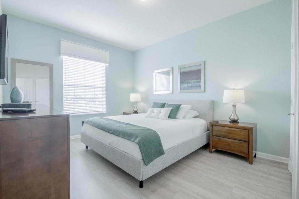 13-403 Your Vista Cay