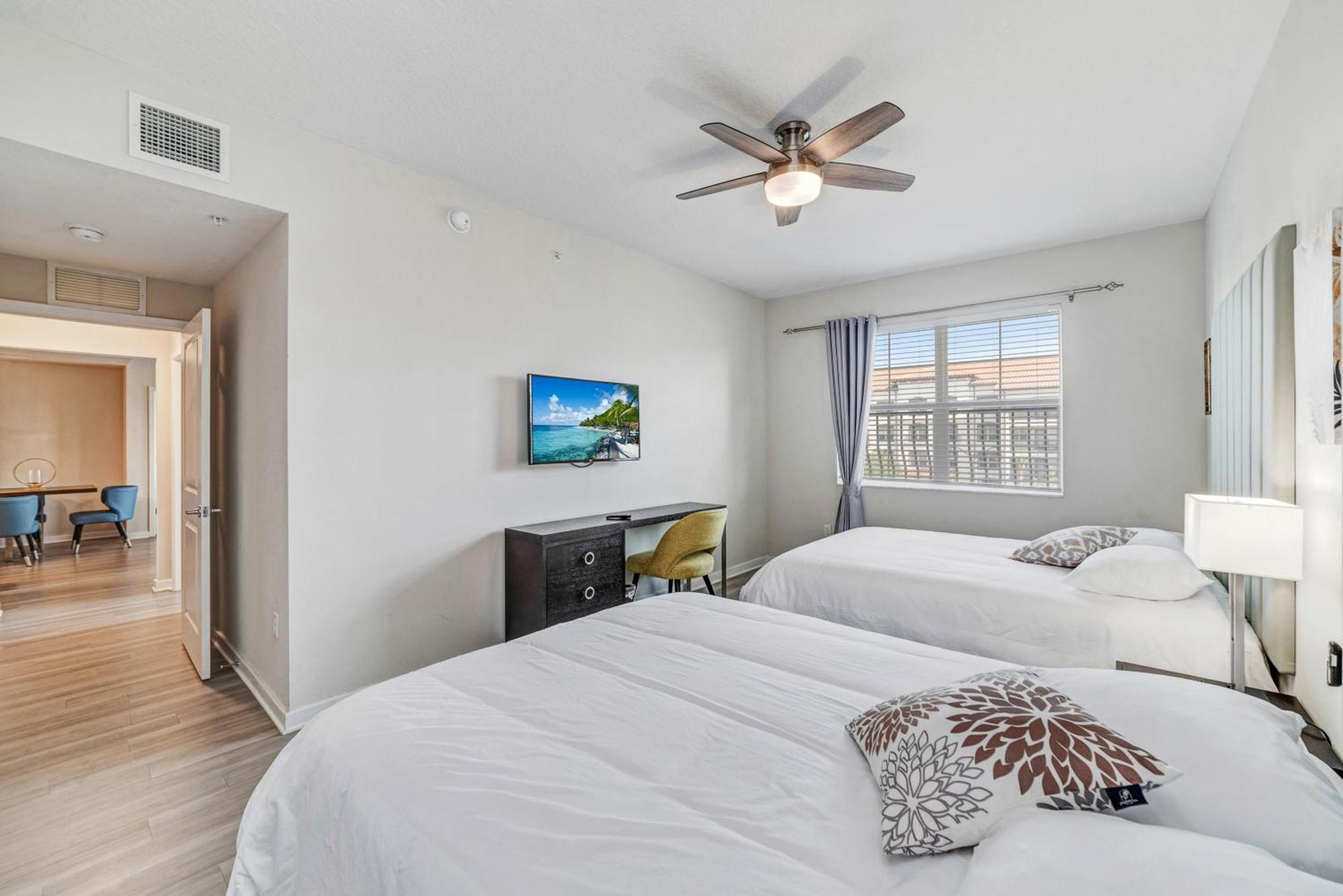Luxury 3br Walking Distance To Epic Universe, Convention Center And Icon Park Apartment