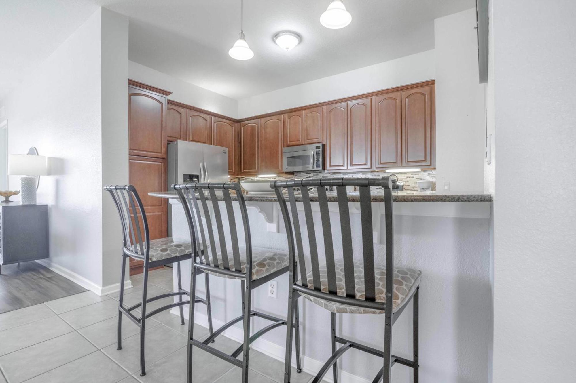 Apartment Vista Cay Lakeview Penthouse: Luxurious Near Theme Parks