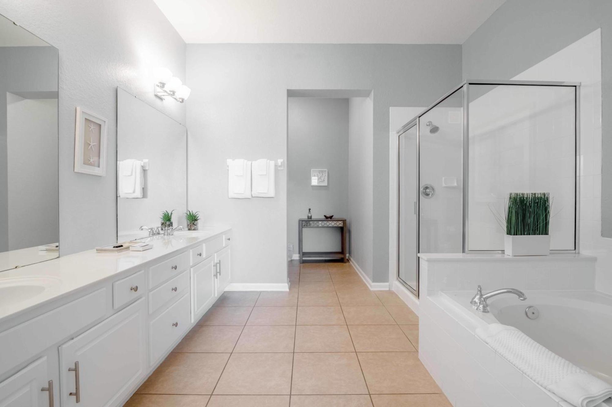 Fantastic Vista Cay Luxury Utopia Near Theme Parks, And Walk To The Convention Center Apartment *