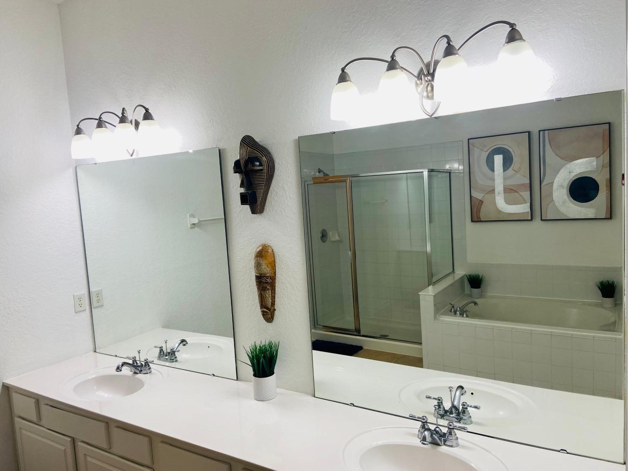 P.12 # Vista Cay Newly Remodeled Walking Distance From Convention Center /close To Universal/disney Apartment *