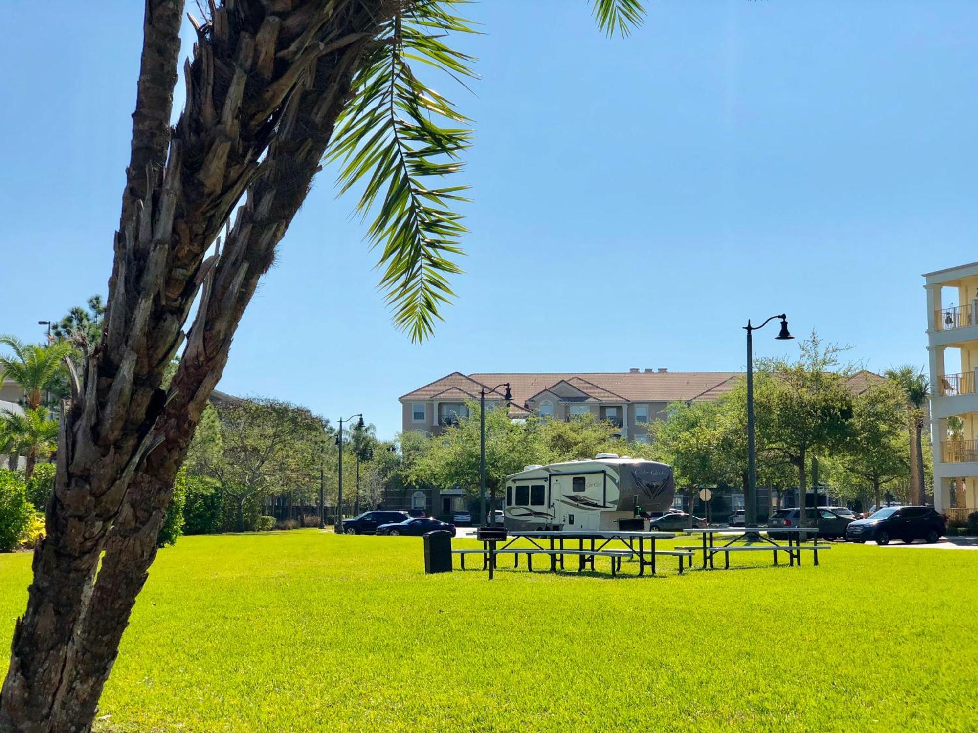 P.12 # Vista Cay Newly Remodeled Walking Distance From Convention Center /close To Universal/disney