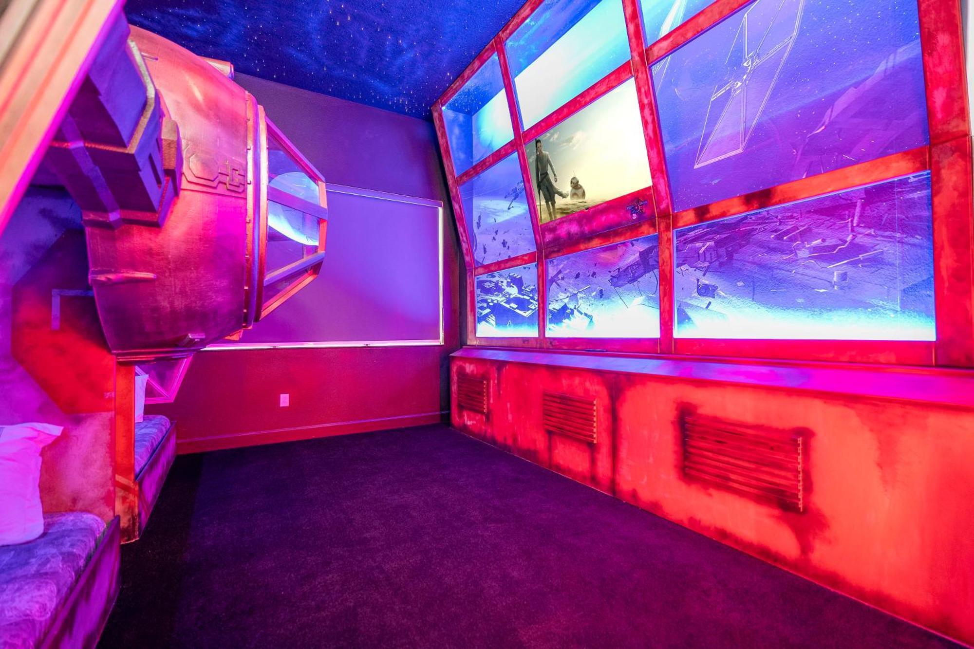 Holiday home Sea World Neighbor Deluxe Up To 33 Ppl 5800
