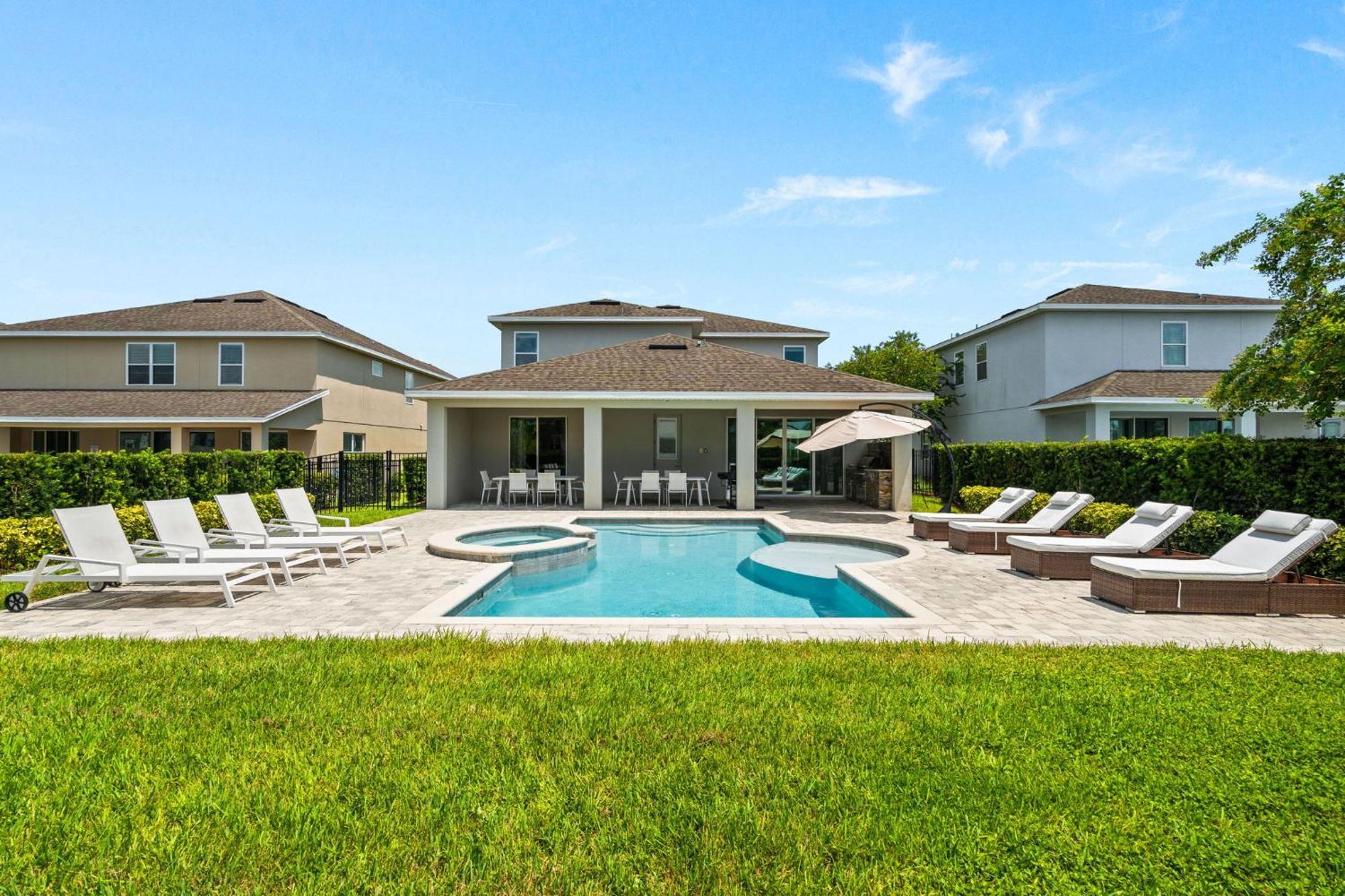 8 Bedrooms- 8 Bathrooms- Encore 7714fd Holiday home Orlando