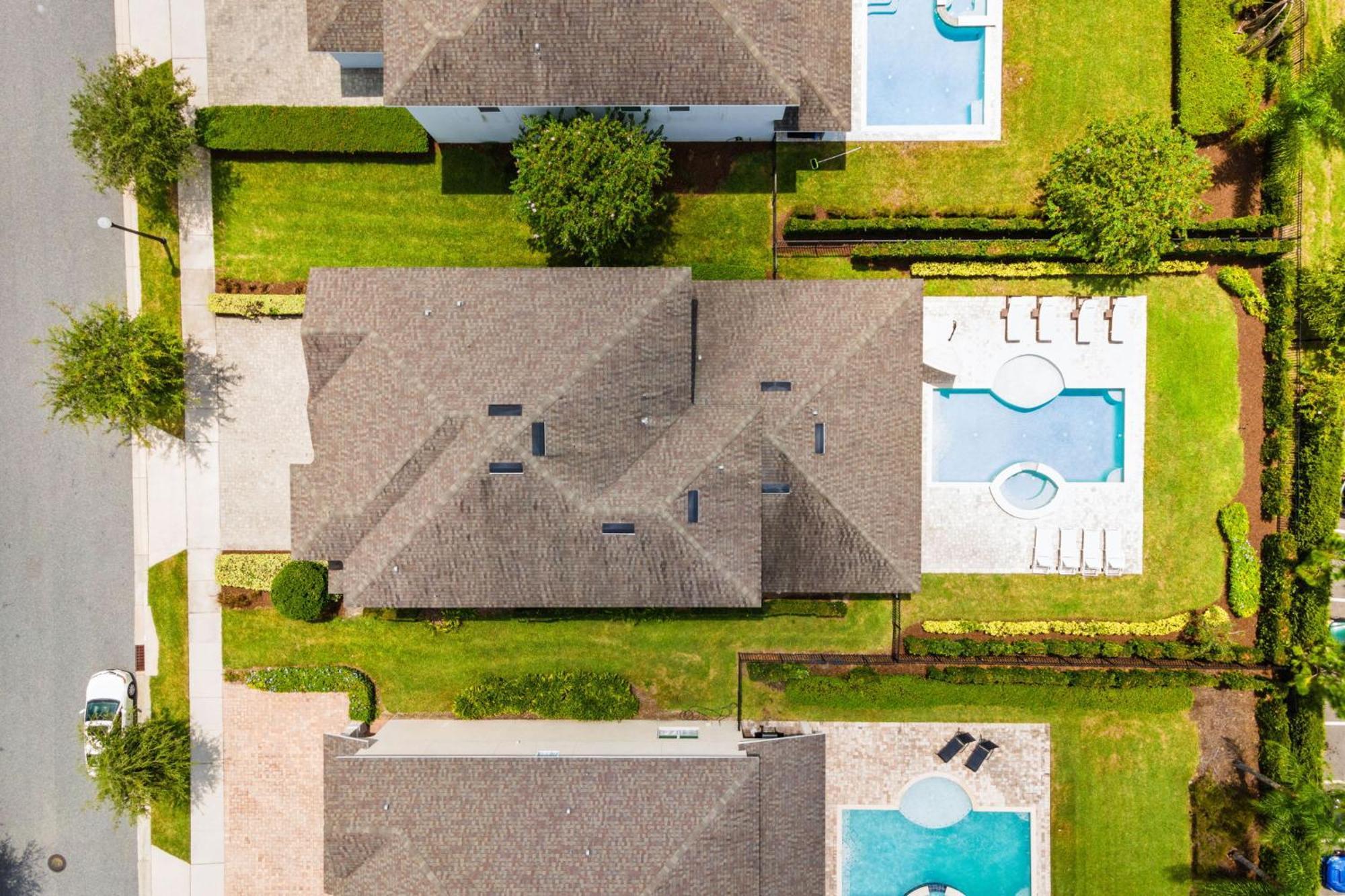8 Bedrooms- 8 Bathrooms- Encore 7714fd