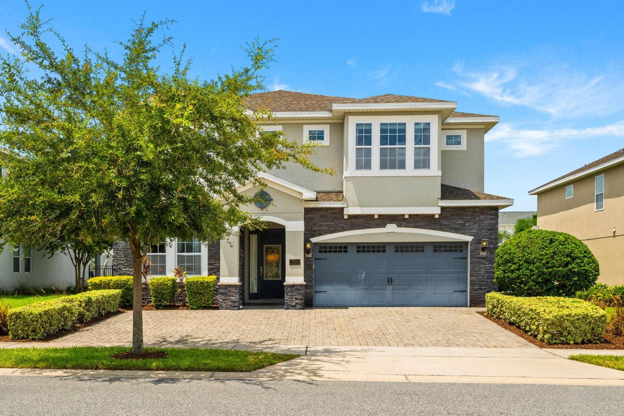 8 Bedrooms- 8 Bathrooms- Encore 7714fd Holiday home