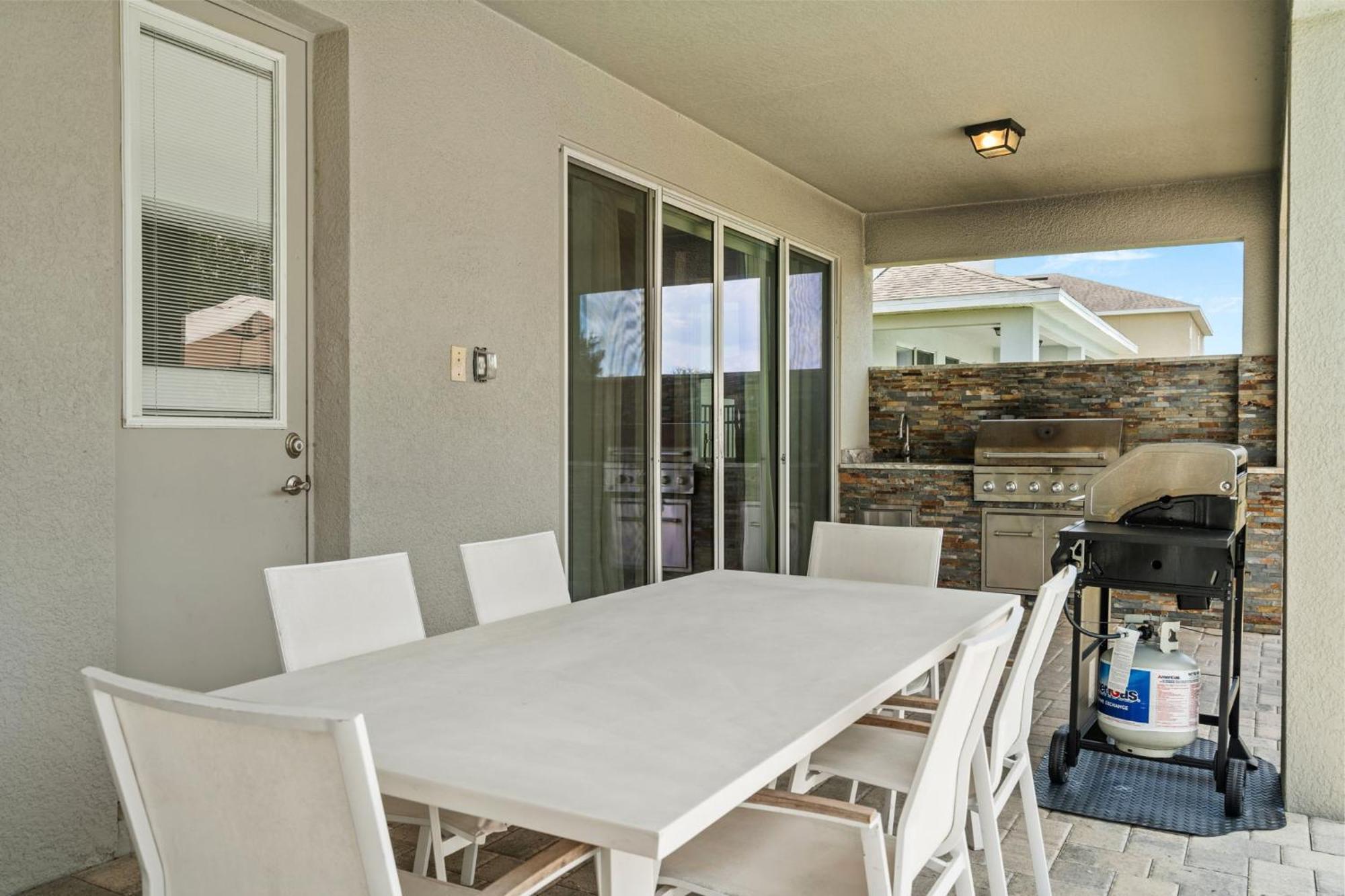 Holiday home 8 Bedrooms- 8 Bathrooms- Encore 7714fd *