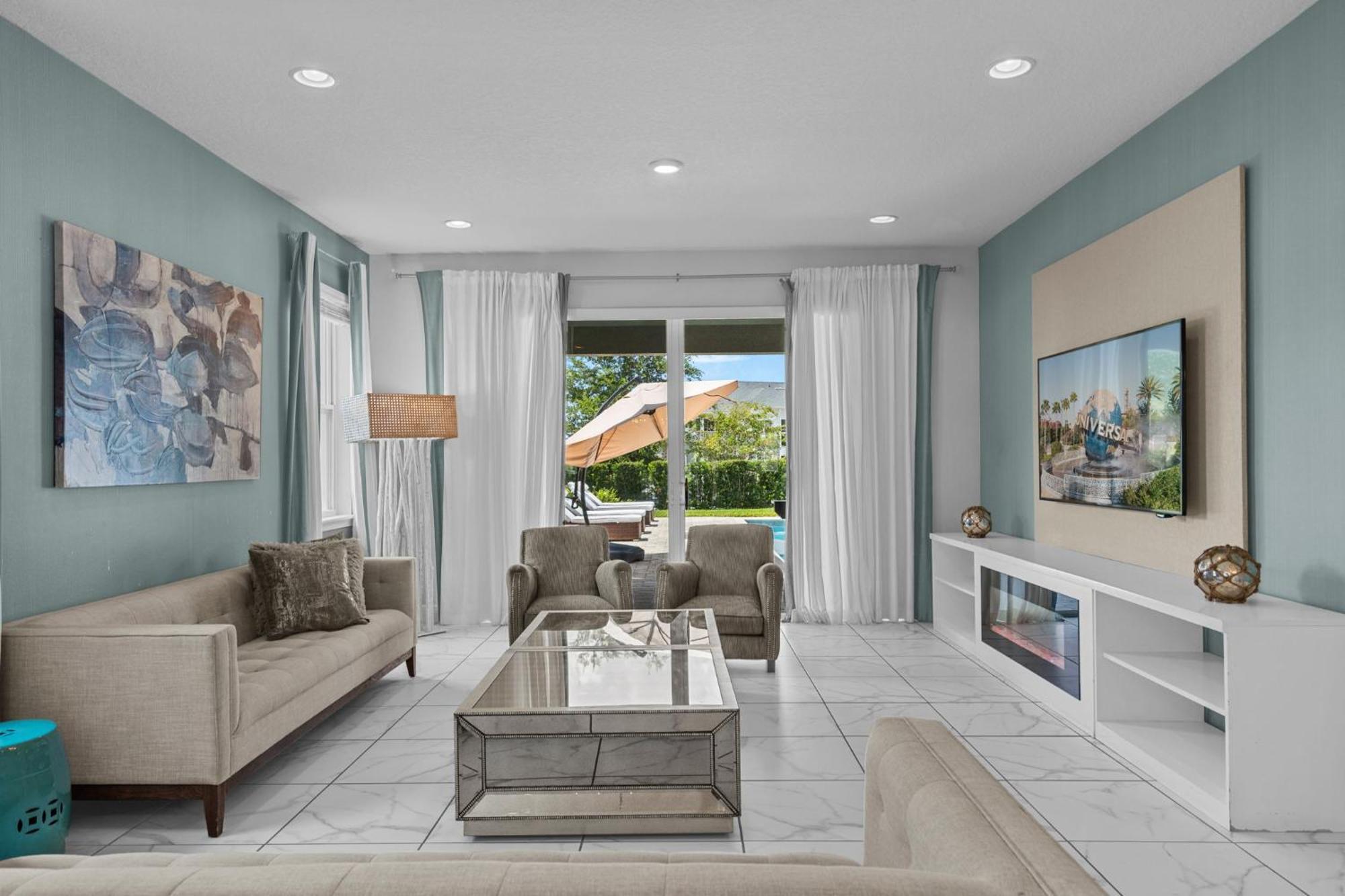 8 Bedrooms- 8 Bathrooms- Encore 7714fd