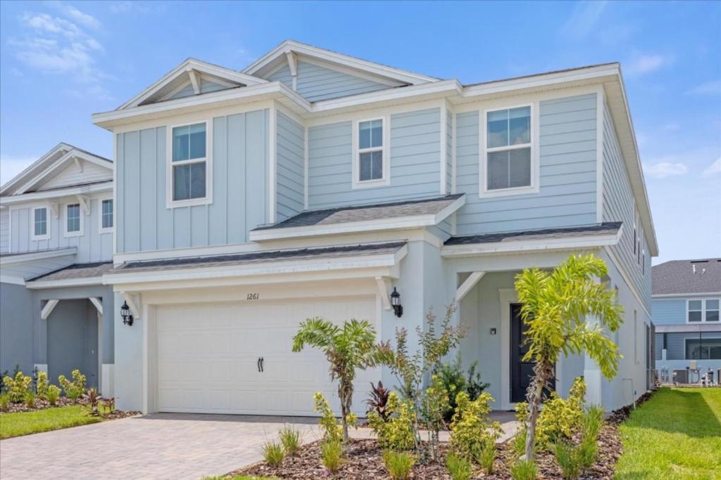 7 Bedrooms- 5,5 Bathrooms- Windsor Cay 1261 Er Holiday home