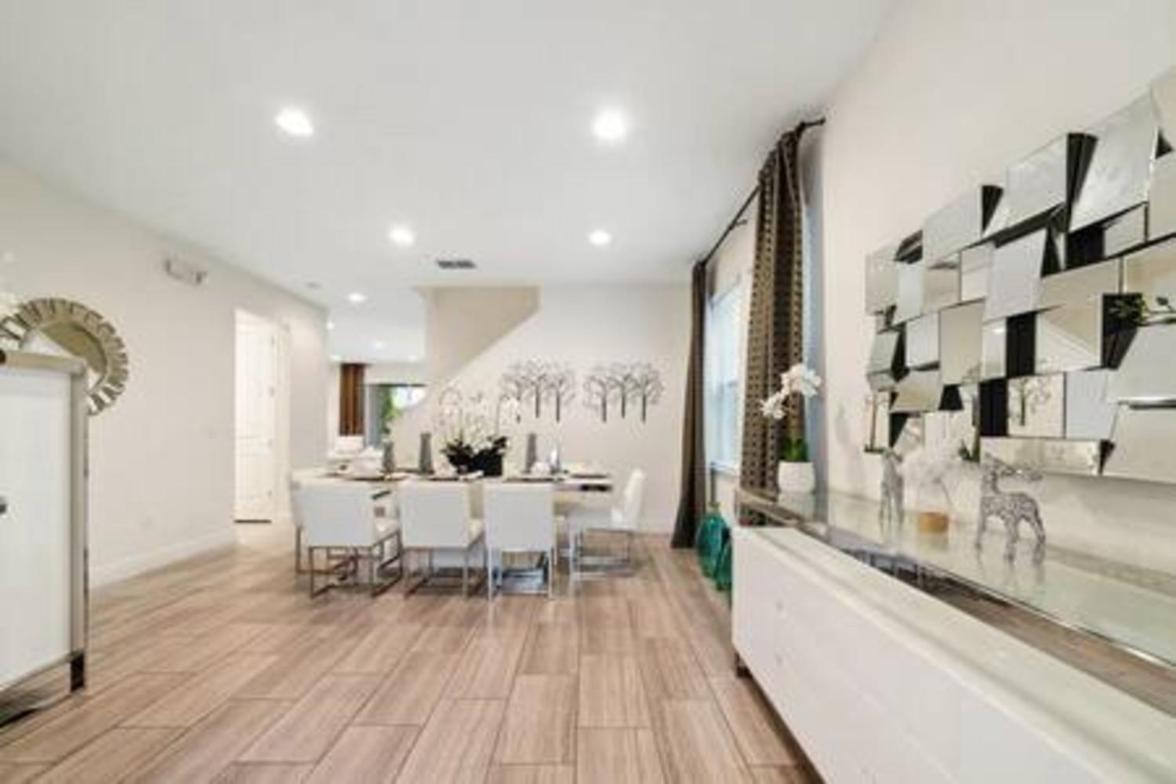 Fantastic With Heated Pool Bbq Grill