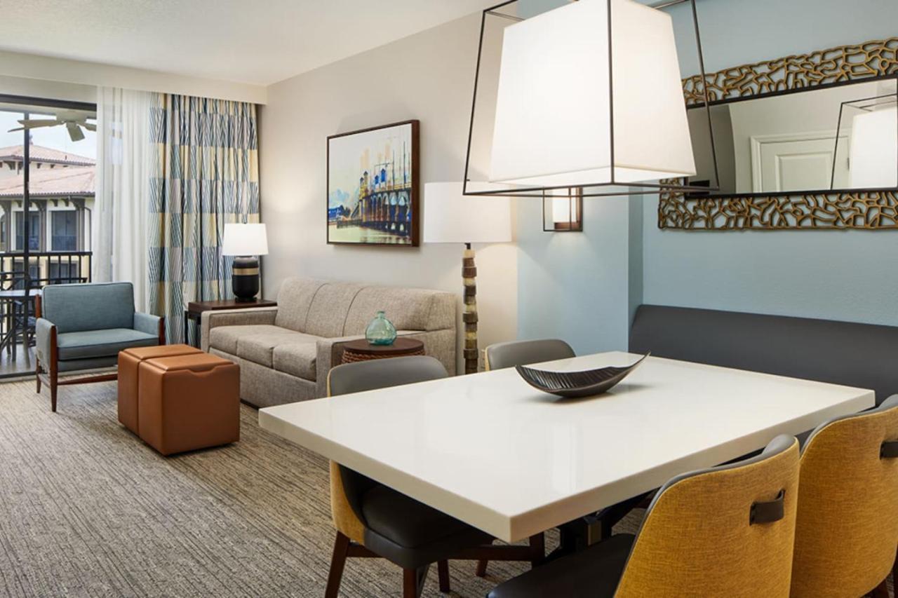 Relax After Enjoying The Parks Has To Offer In 1bd Vacation *