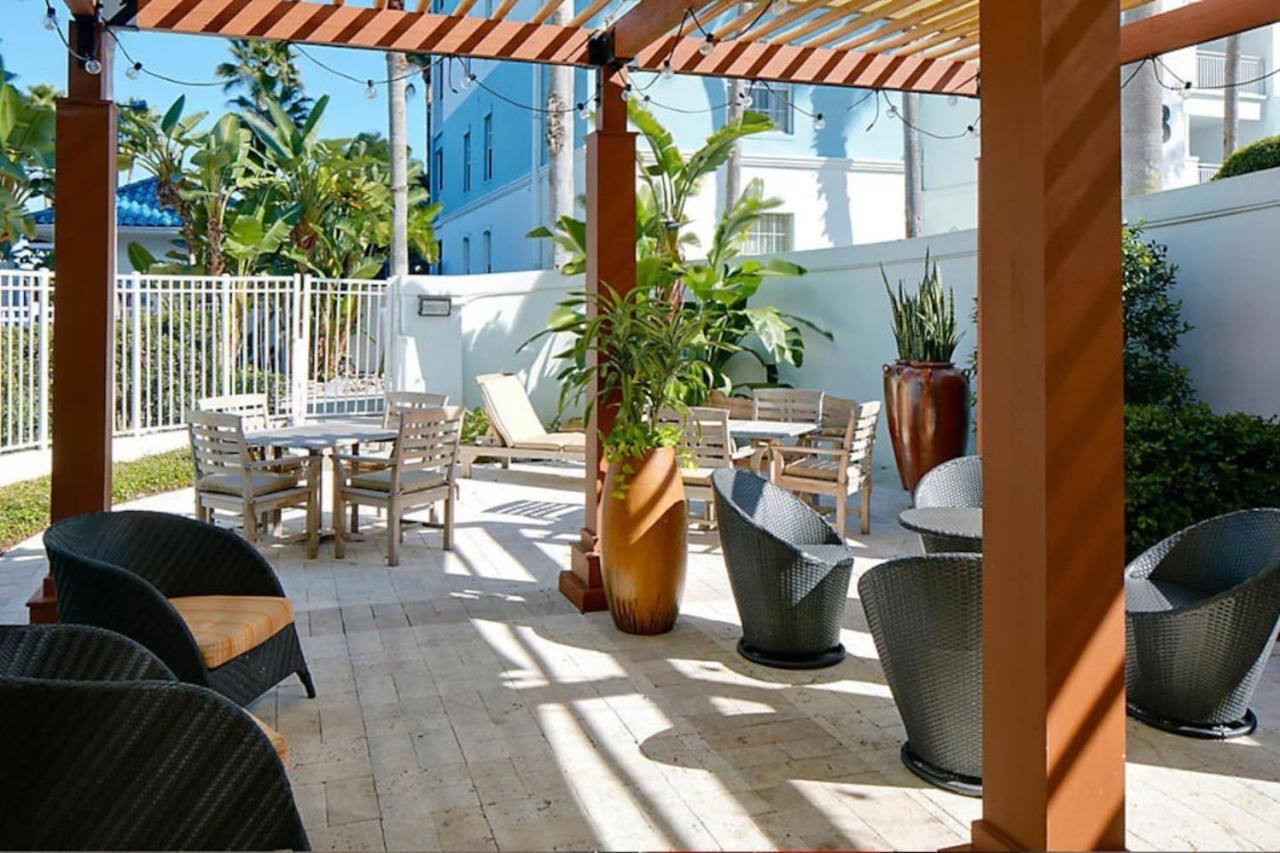 Take The Family To In Great 2bd In A Setting With Tons Of Amenities Orlando