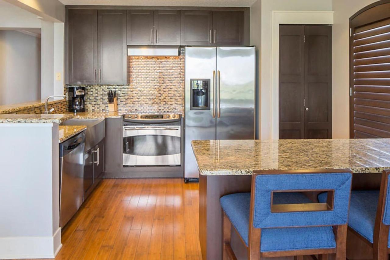 Take The Family To In Great 2bd In A Setting With Tons Of Amenities * Orlando