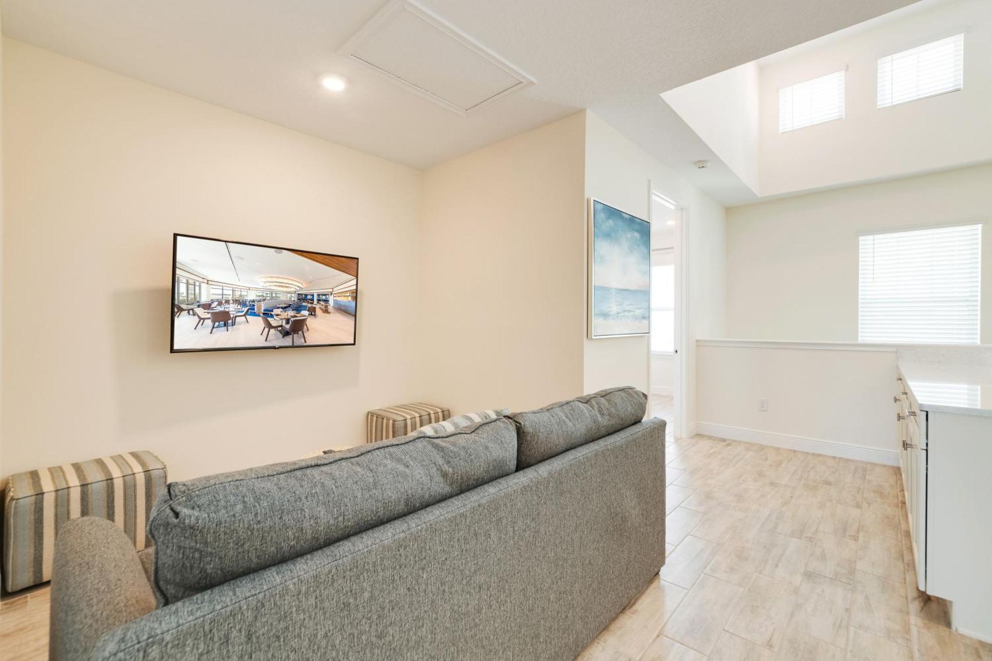 Spacious With Private Pool Near With Margaritaville Access - 8009su Holiday home