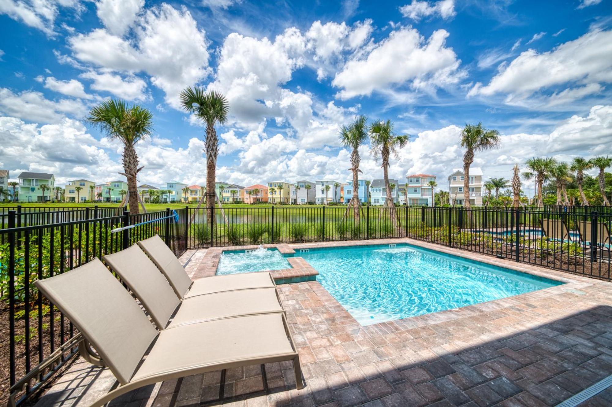 Waterfront With Private Pool Near And Margaritaville Access - 7985su * Orlando