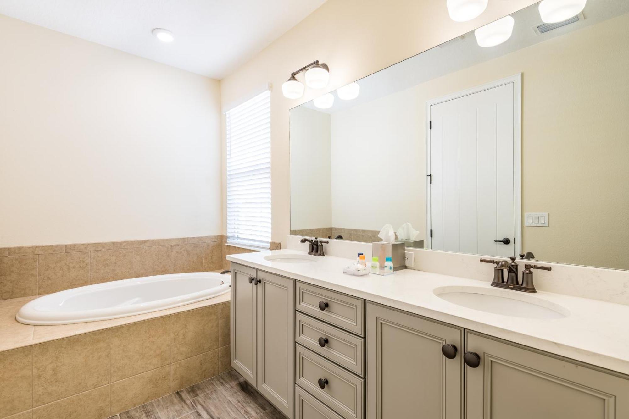 Blue Oasis Near With Margaritaville Access - 8049sh Holiday home