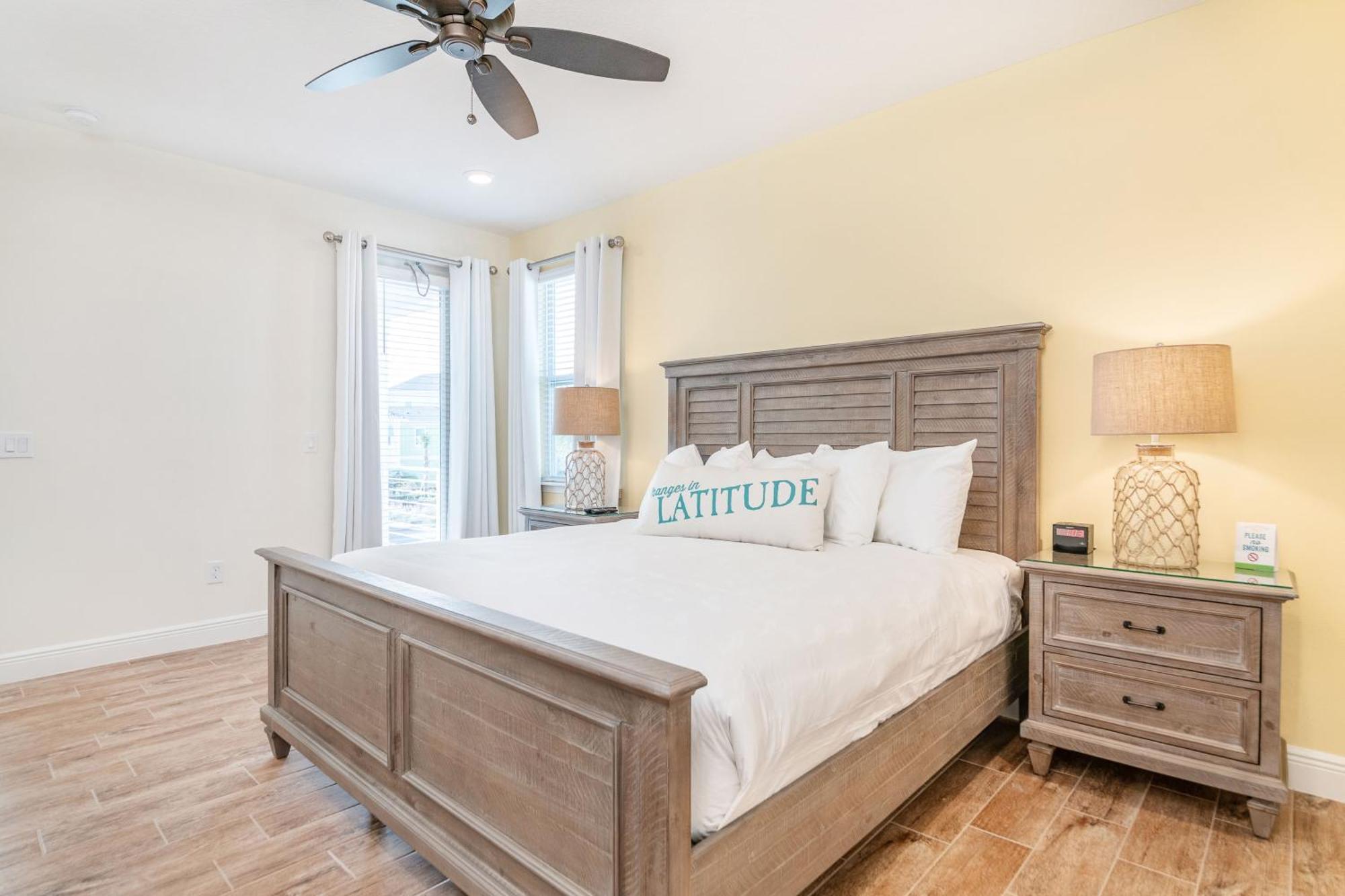 Holiday home Darling Five Bedroom Near With Margaritaville Access - 2974la