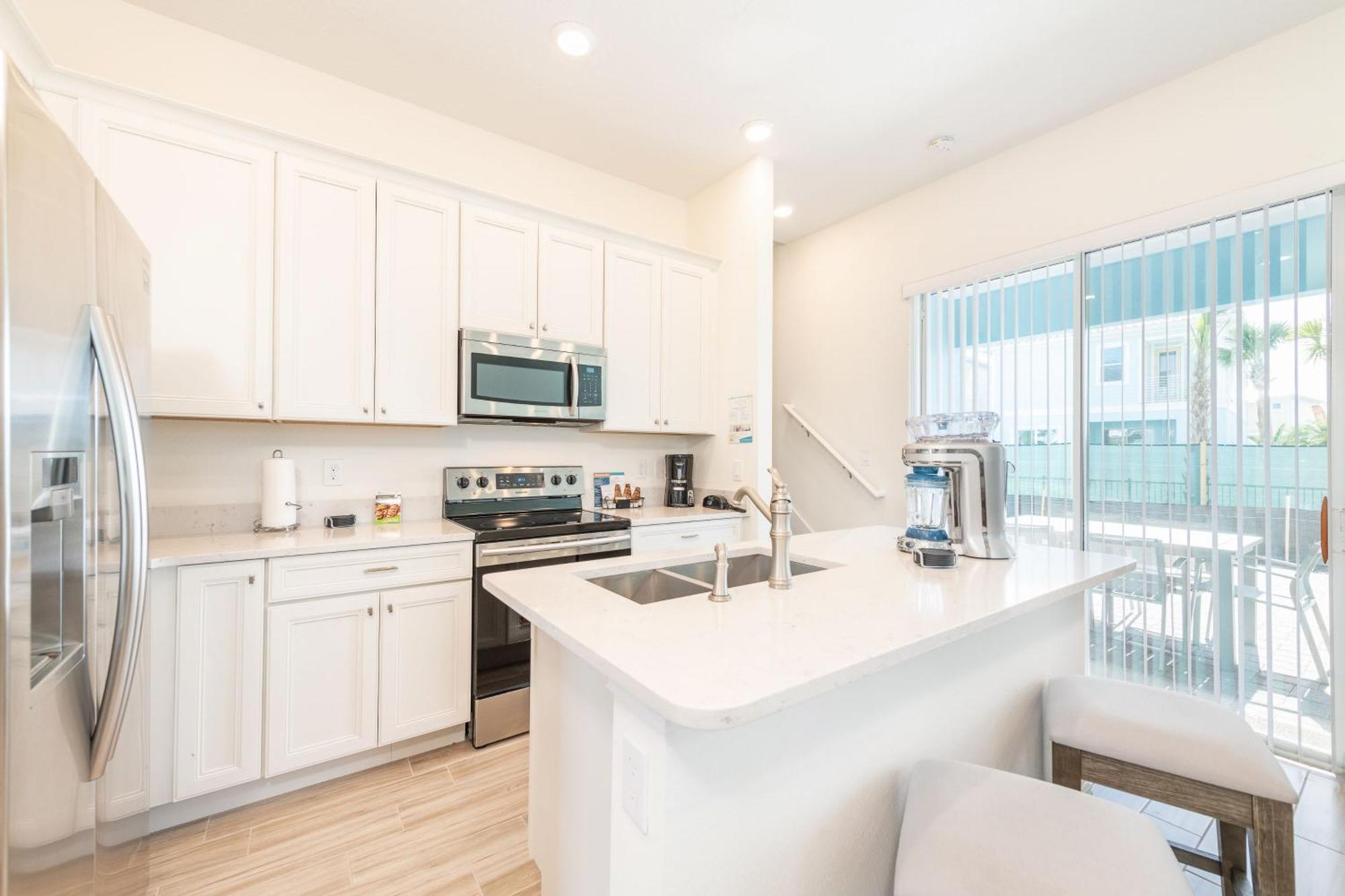 Blue Cascade Near With Margaritaville Access - 8064ls