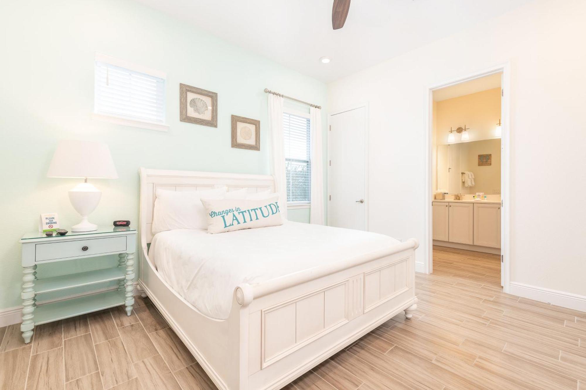 A Wave From It With Private Pool Near And Margaritaville Access - 8039su Holiday home Orlando