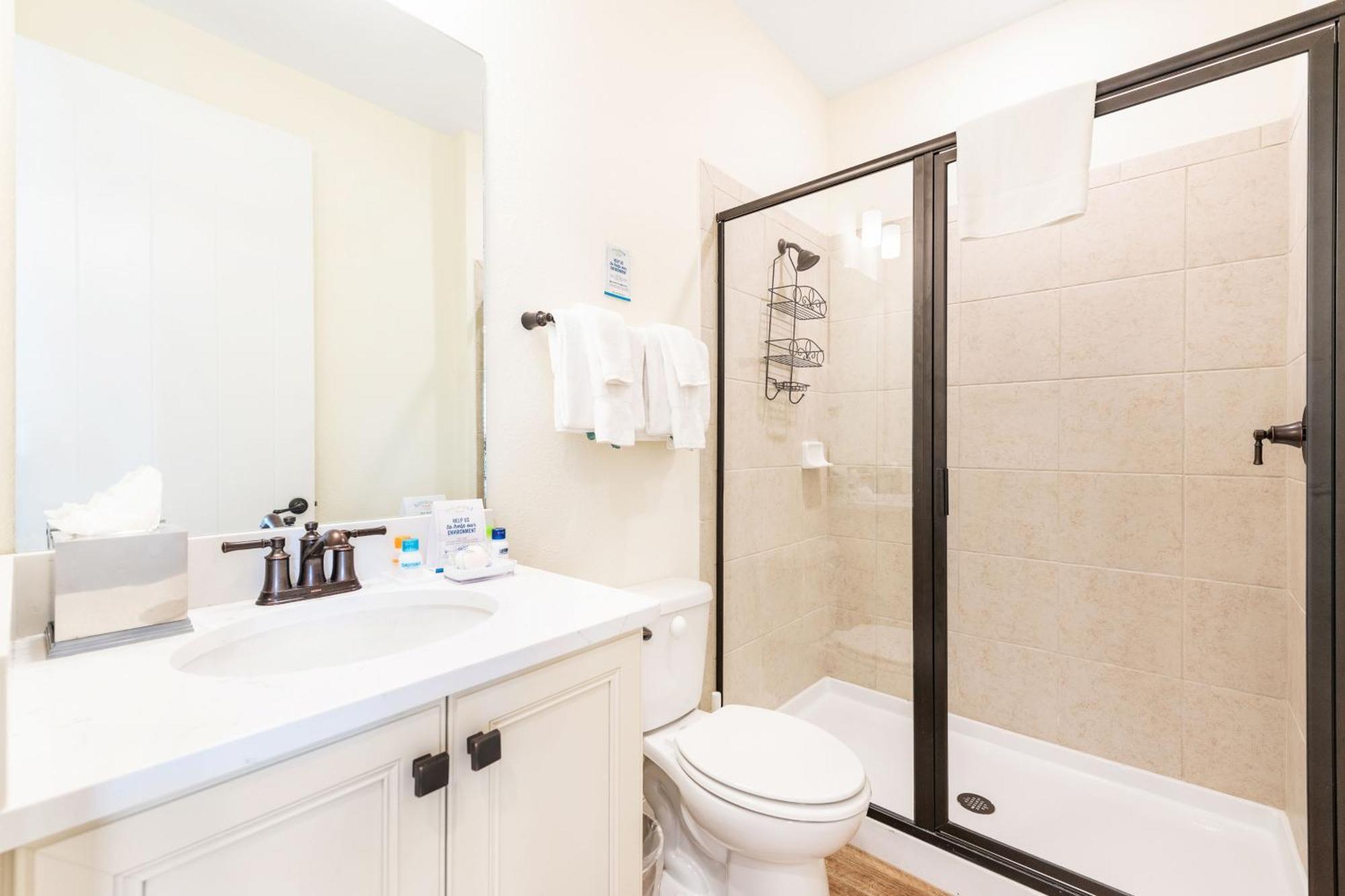 Toes In The Water With Private Pool Near And Margaritaville Access - 8008sh Holiday home Orlando