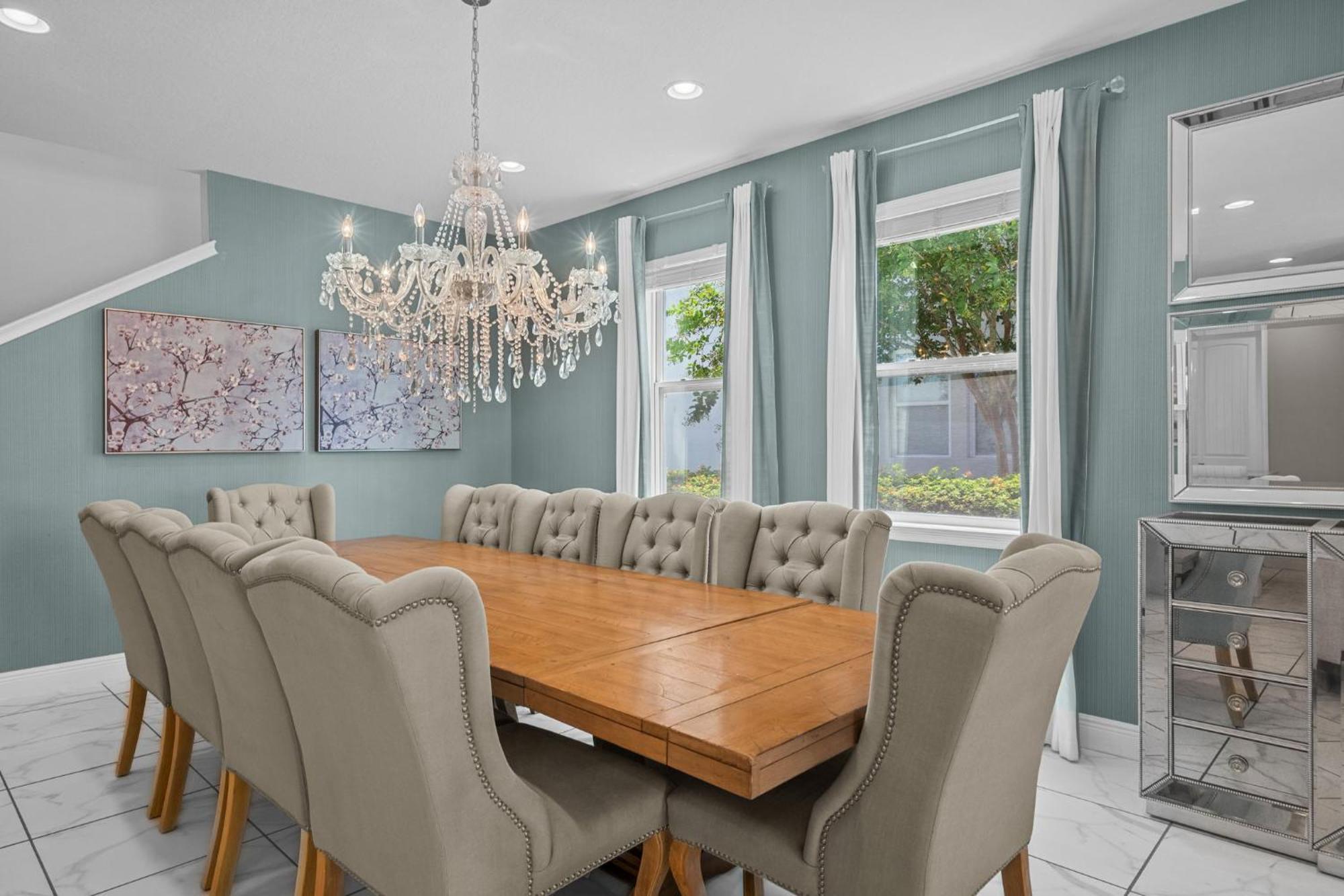8 Bedrooms- 8 Bathrooms- Encore 7714fd