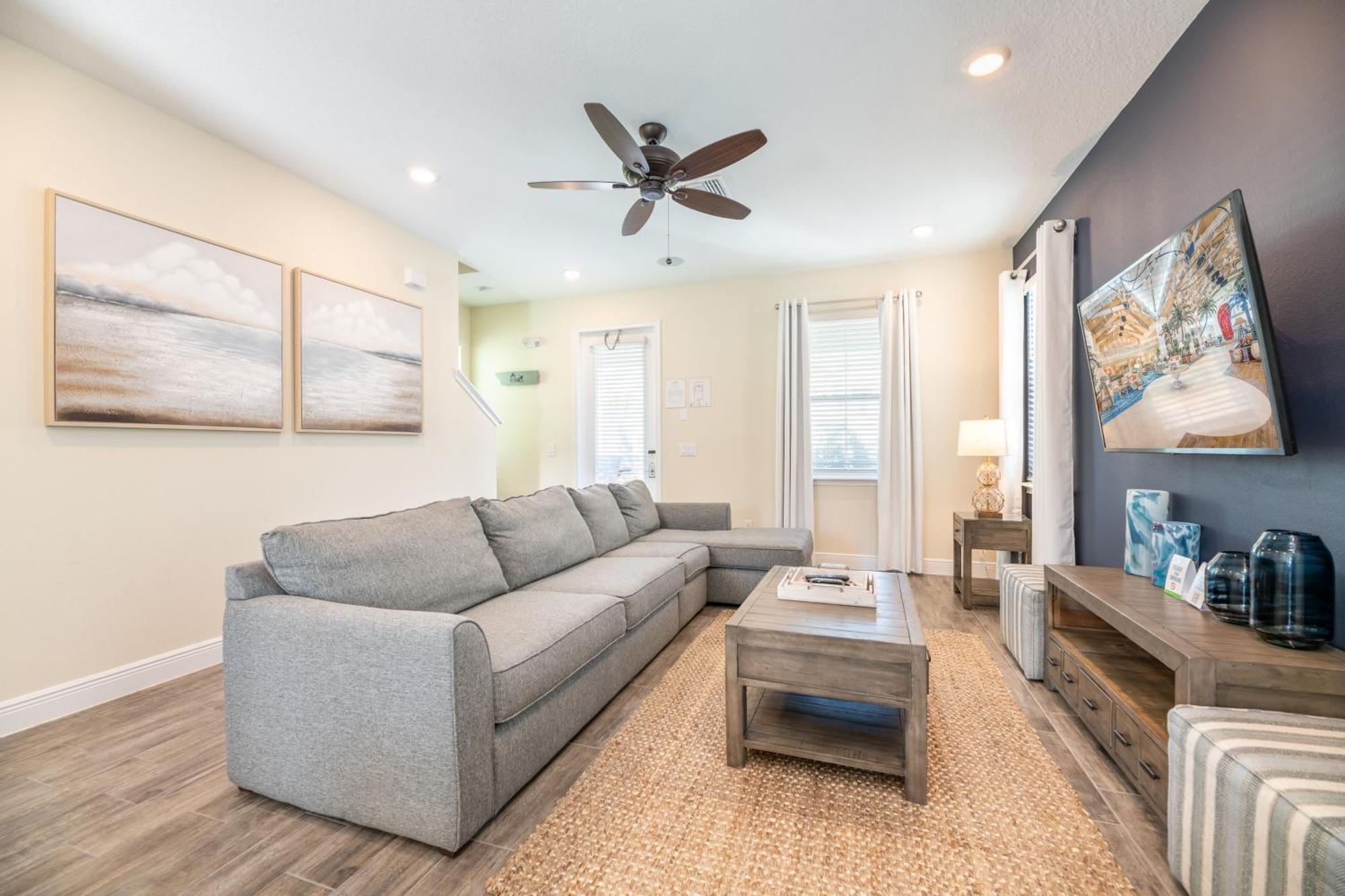 Cozy With Private Pool Near With Margaritaville Access - 8036st Holiday home