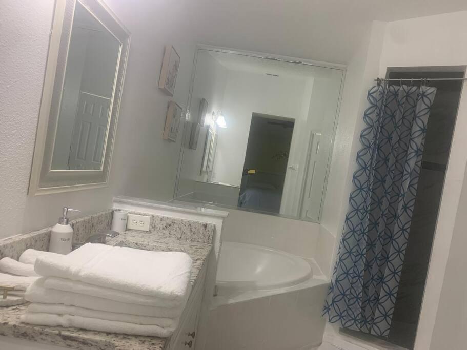 Universal Bn B Retreat Holiday home