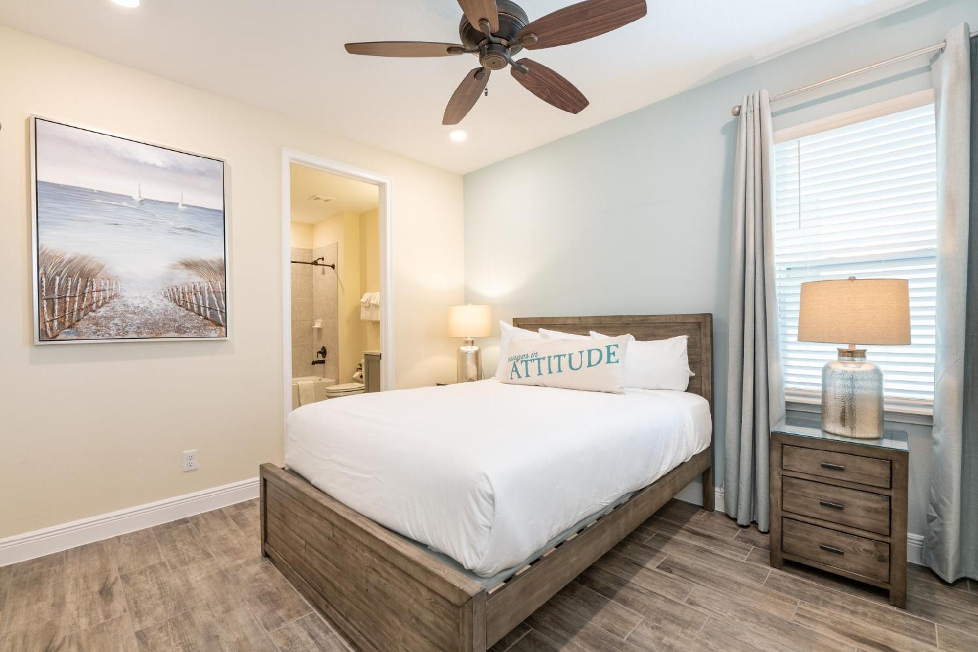 Cozy With Private Pool Near With Margaritaville Access - 8036st Holiday home *
