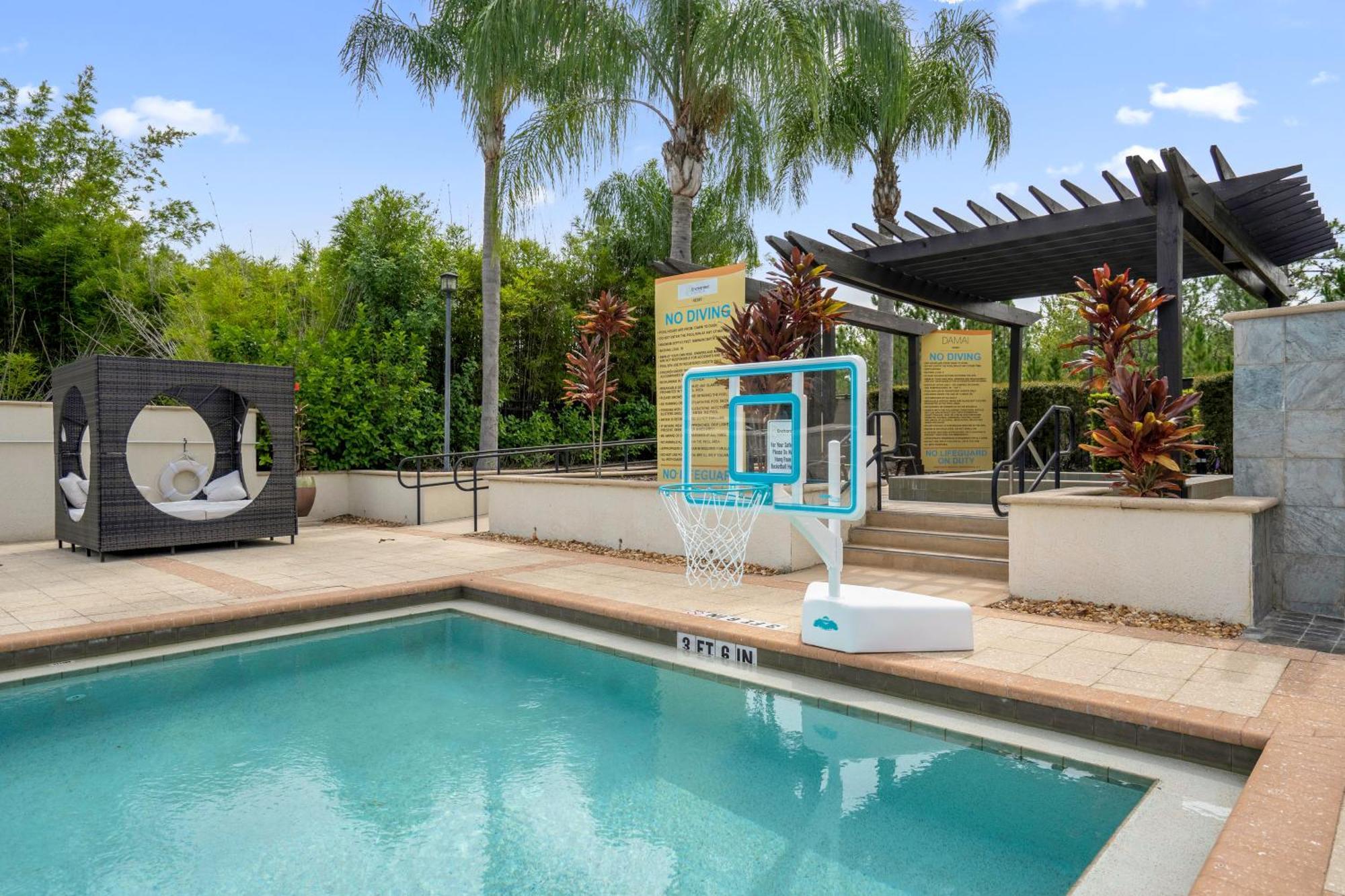 4br Family Townhouse In - With Pool, Gym, Games, & Jacuzzi Orlando
