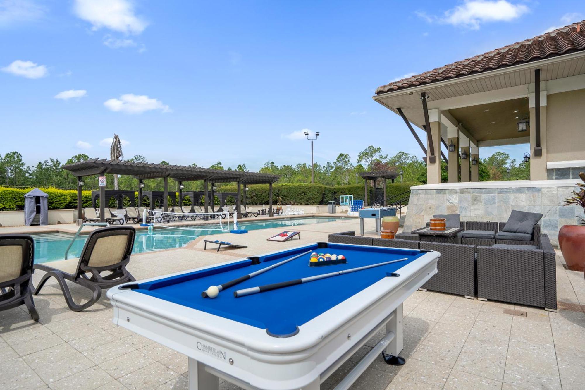 Holiday home 4br Family Townhouse In - With Pool, Gym, Games, & Jacuzzi *
