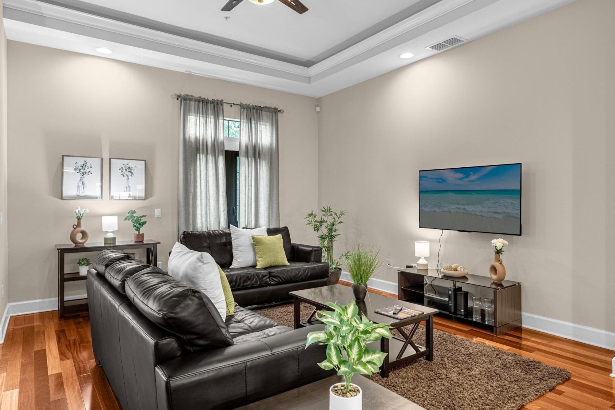 Holiday home 4br Family Townhouse In - With Pool, Gym, Games, & Jacuzzi *