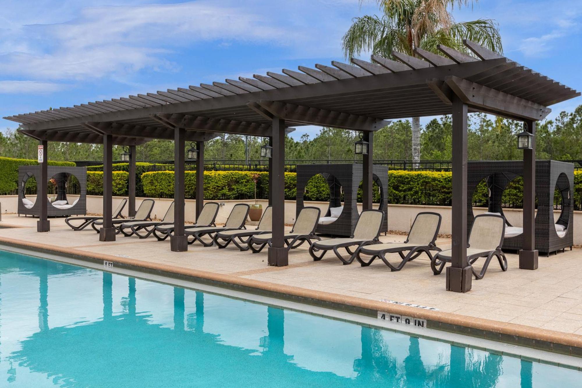 Holiday home 4br Family Townhouse In - With Pool, Gym, Games, & Jacuzzi