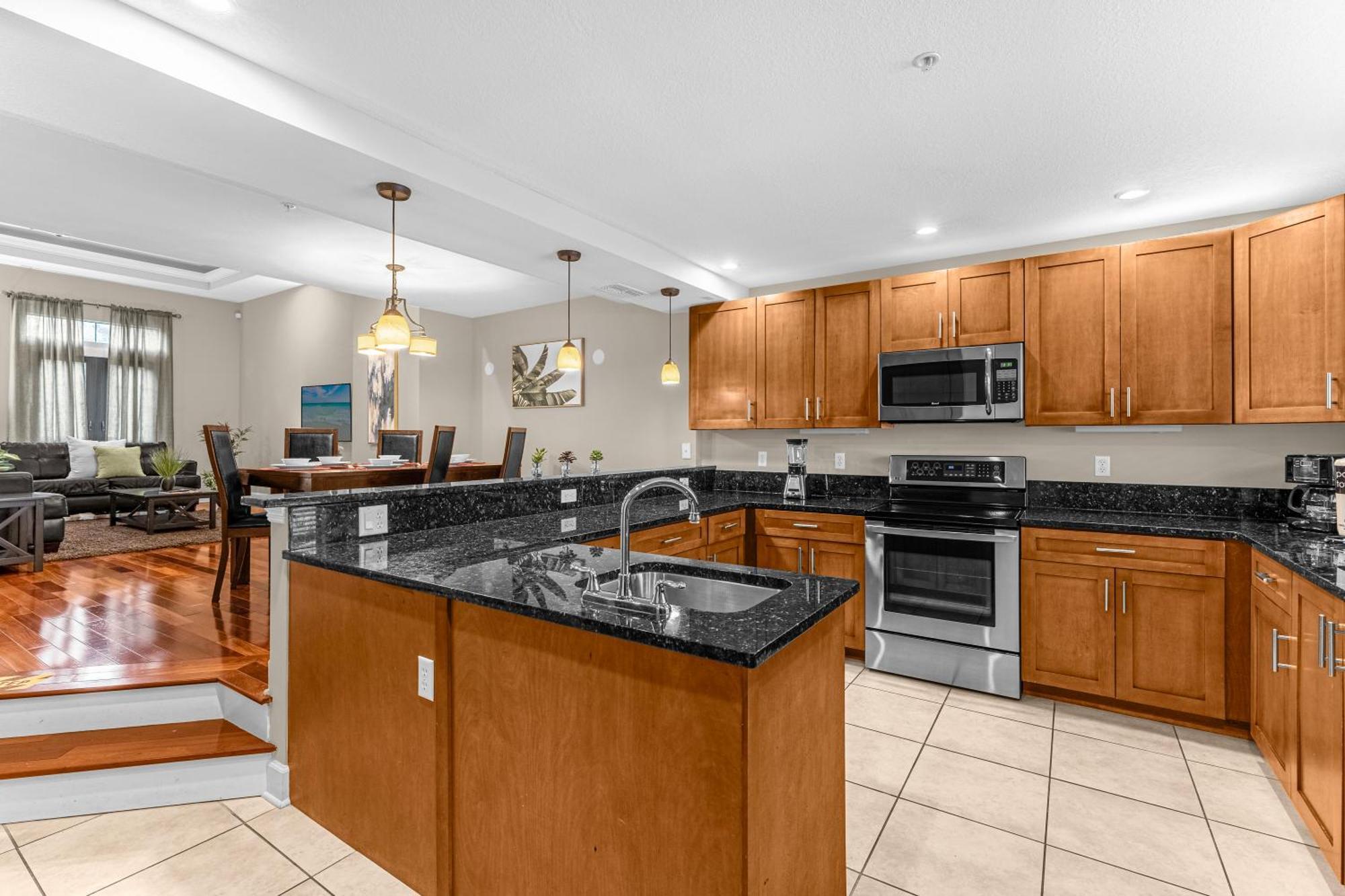 4br Family Townhouse In - With Pool, Gym, Games, & Jacuzzi Holiday home *