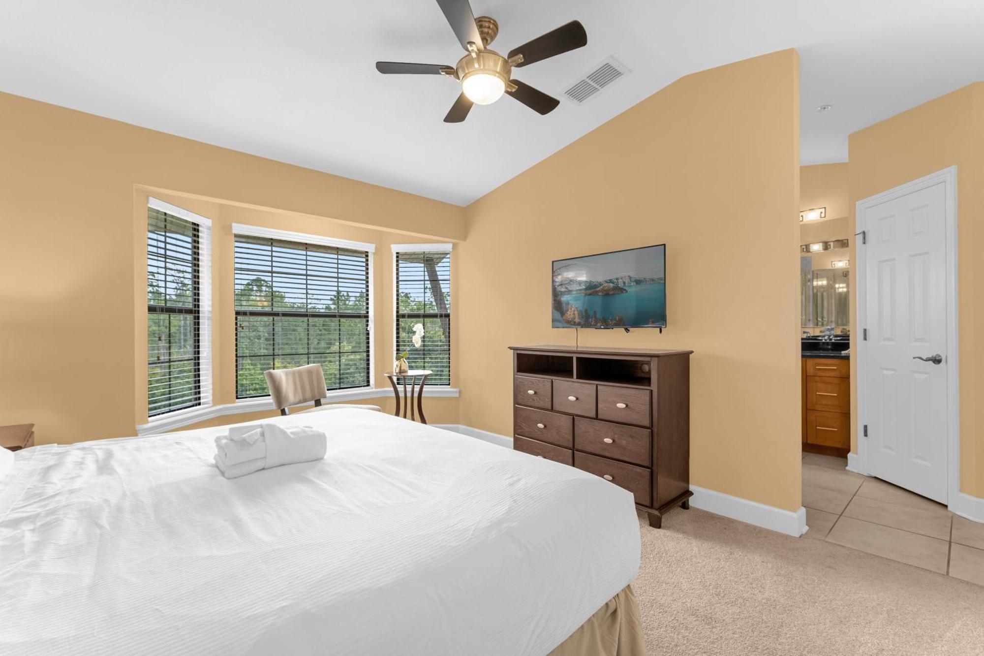 Holiday home 4br Family Townhouse In - With Pool, Gym, Games, & Jacuzzi Orlando