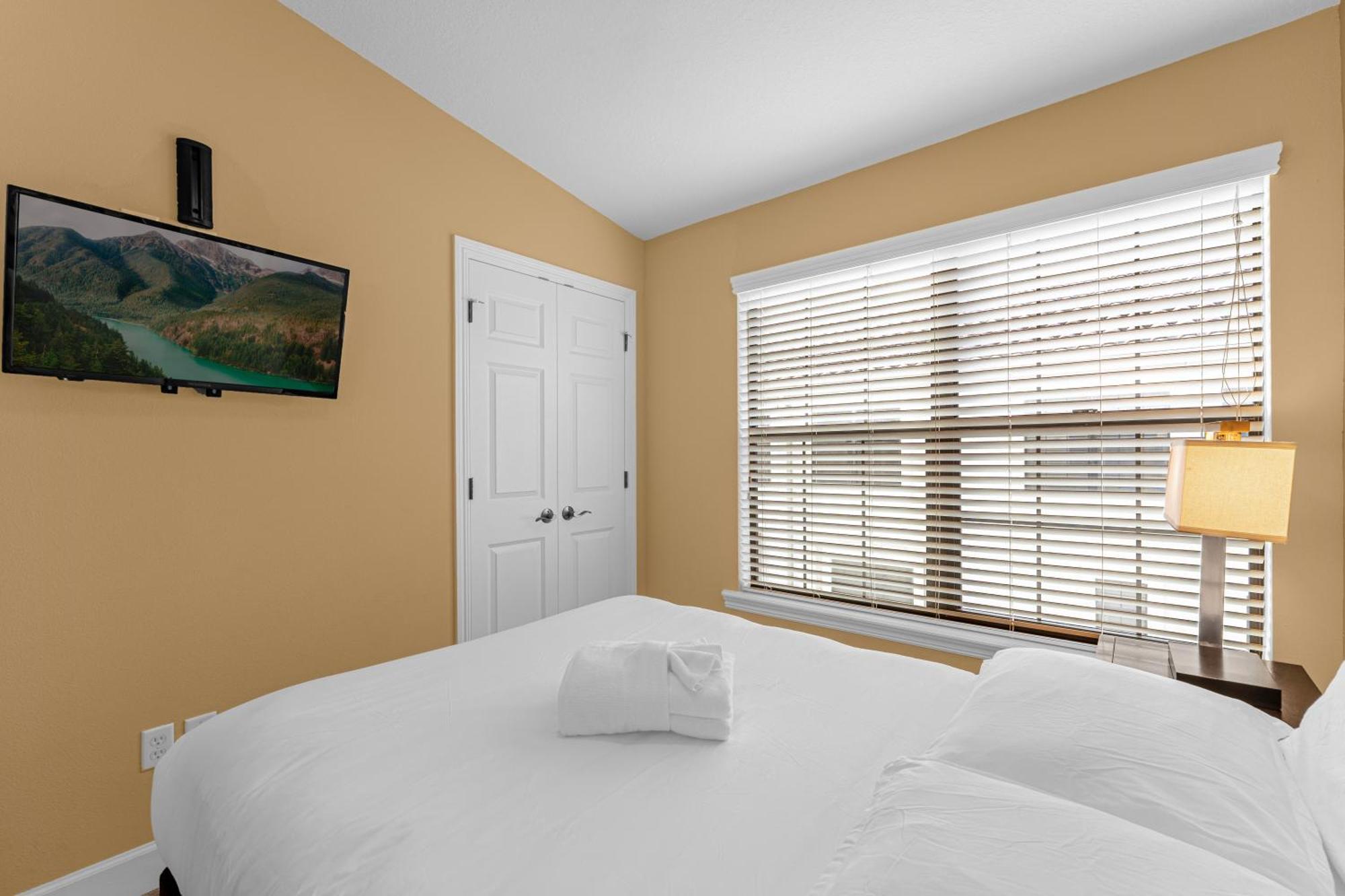 Holiday home 4br Family Townhouse In - With Pool, Gym, Games, & Jacuzzi