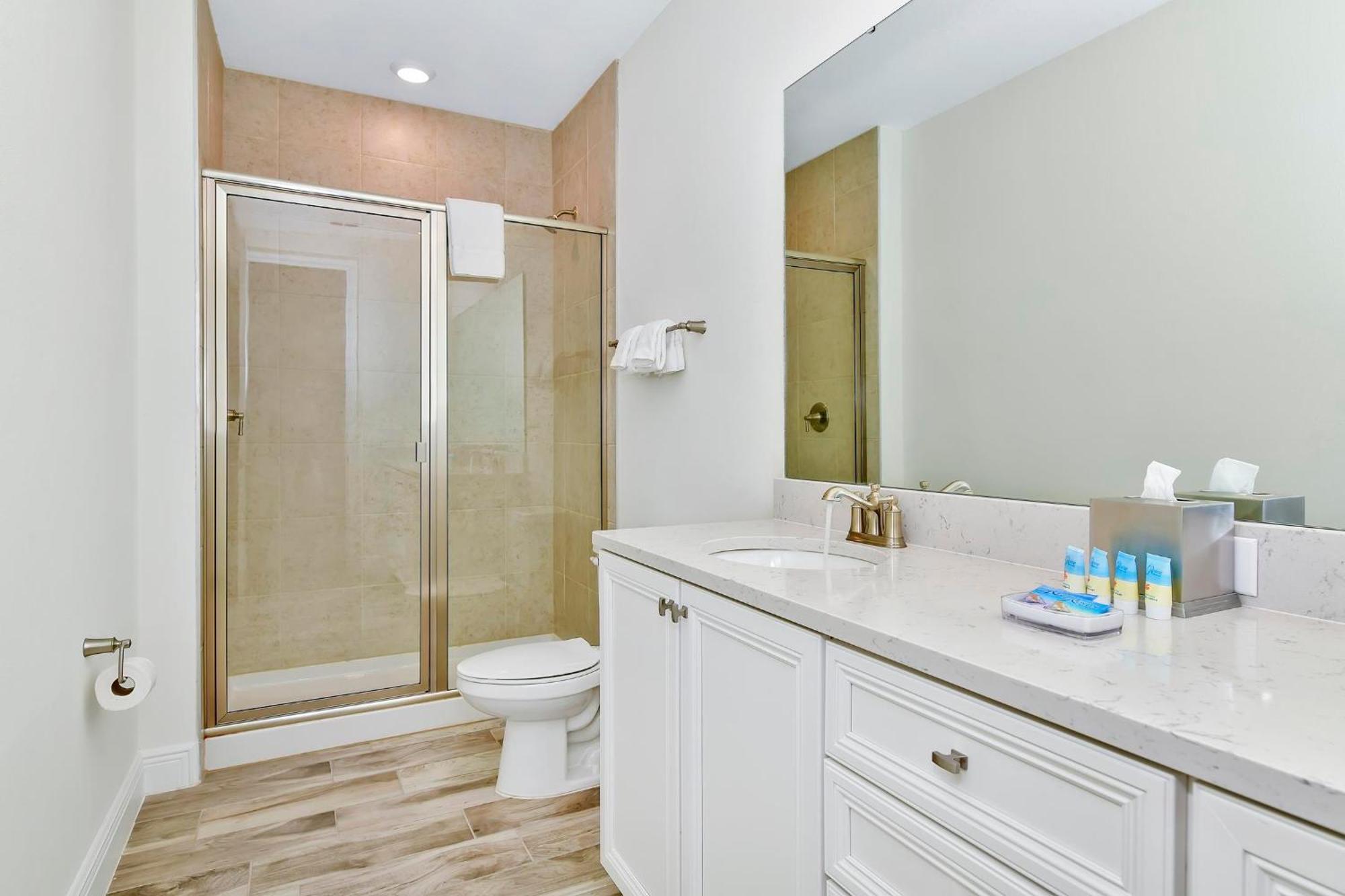 Bright Blue Near With Margaritaville Access - 3085cs *